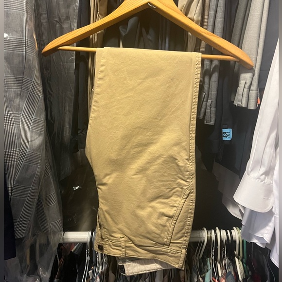 Abercrombie & Fitch Khakis - Picture 5 of 5